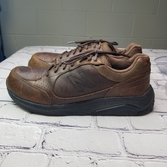 New Balance 928 brown leather walking shoes - Picture 2 of 16